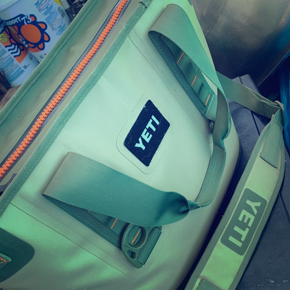 Yeti Hopper 2.0 cooler